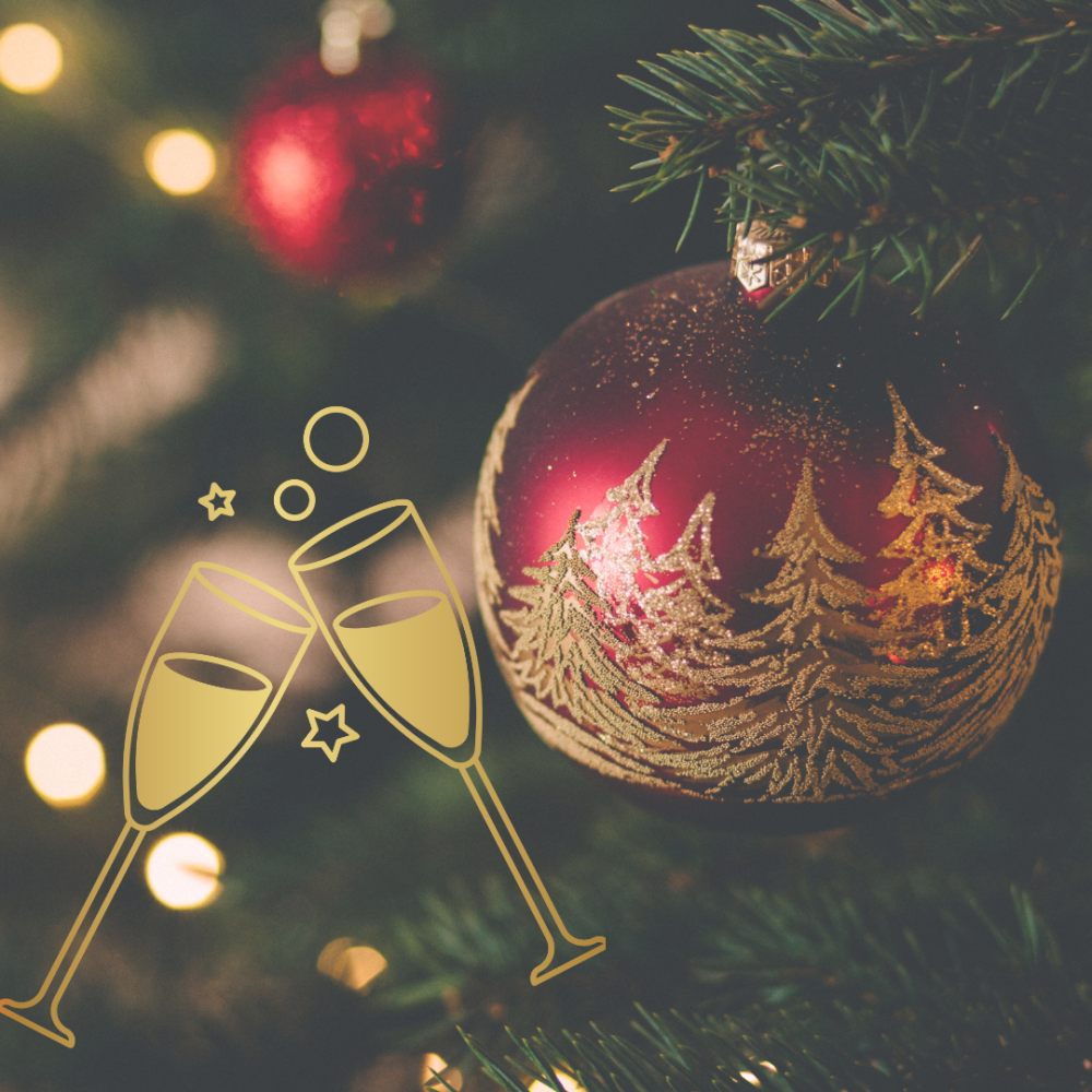 boule de noel et coupe de champagne